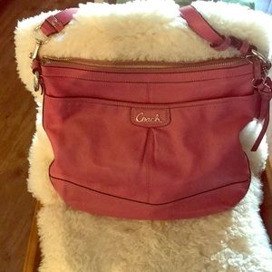 Very cute Pink Coach crossbody bag, mint condition